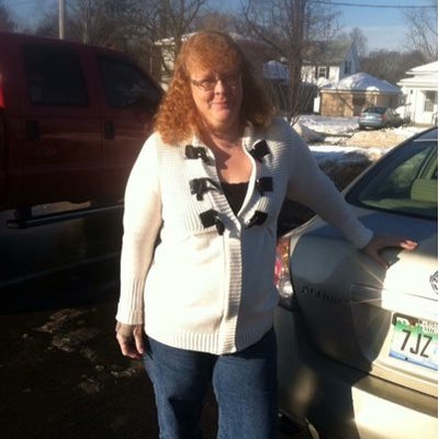 Profile Picture of Lori Benson (@LoriSarns) on Twitter