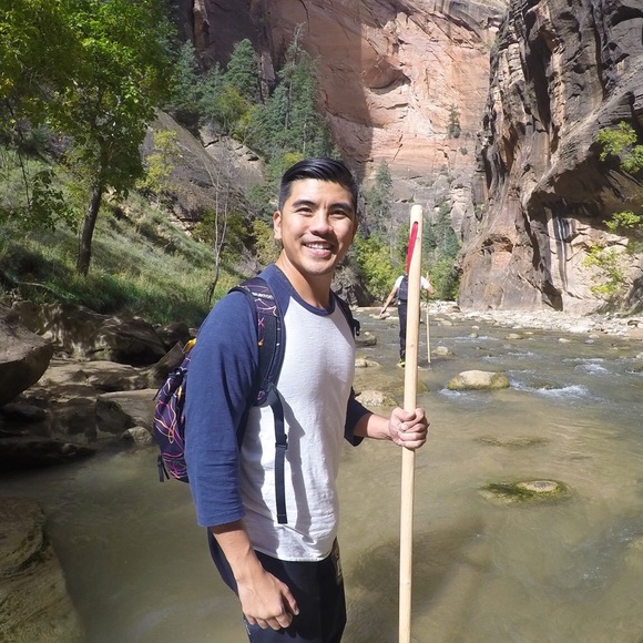 Profile Picture of David Tsai (@dktsai) on Poshmark