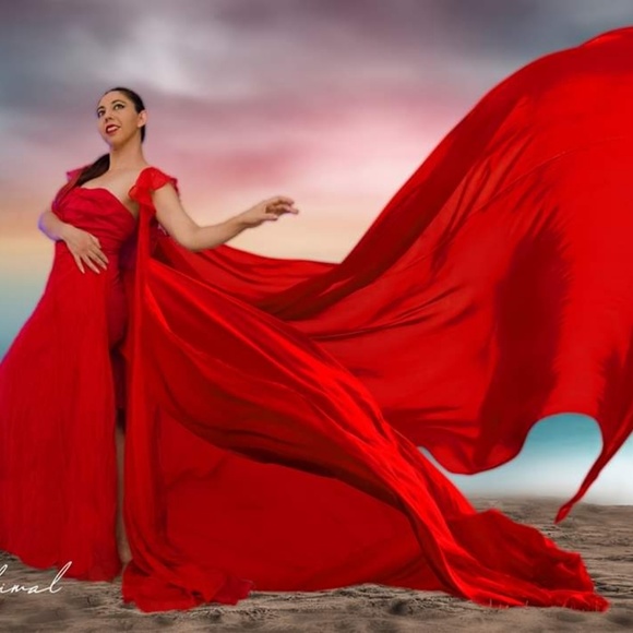 Profile Picture of Maria Chimal (@arrt2ary) on Poshmark