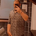 Profile Picture of Jules Schneider (@jules.schneider.54) on Facebook