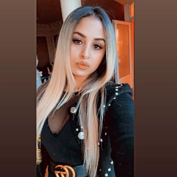 Rahela Rahe - Poshmark Profile Picture of Rahela Rahe (@rrahe2906) on Poshmark