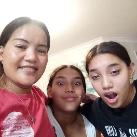 Profile Picture of Zyjay Lubs (@zyjaylubs) on Poshmark