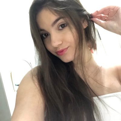 Profile Picture of Paola Simon (@_paolasimon) on Twitter