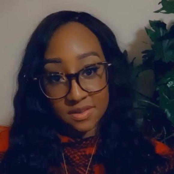Profile Picture of Candace Pyne (@candace_pyne) on Poshmark