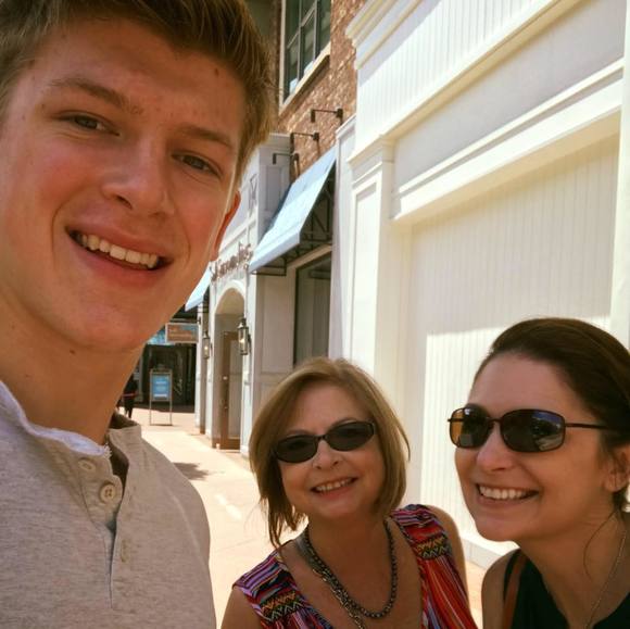 Profile Picture of Chase Pearson (@cpearson97) on Poshmark
