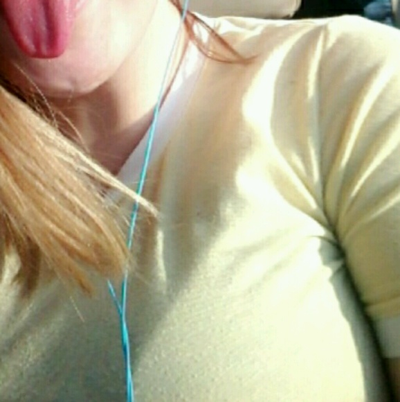 Profile Picture of Danielle Pratz (@danniiyagirl8) on Poshmark