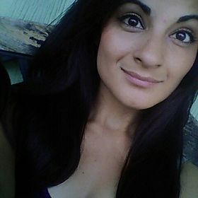 Profile Picture of Roxanne Ayala (@rayala84) on Pinterest