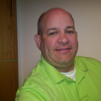 Profile Picture of Jeffrey R. Deveau (@deveauj_) on Twitter