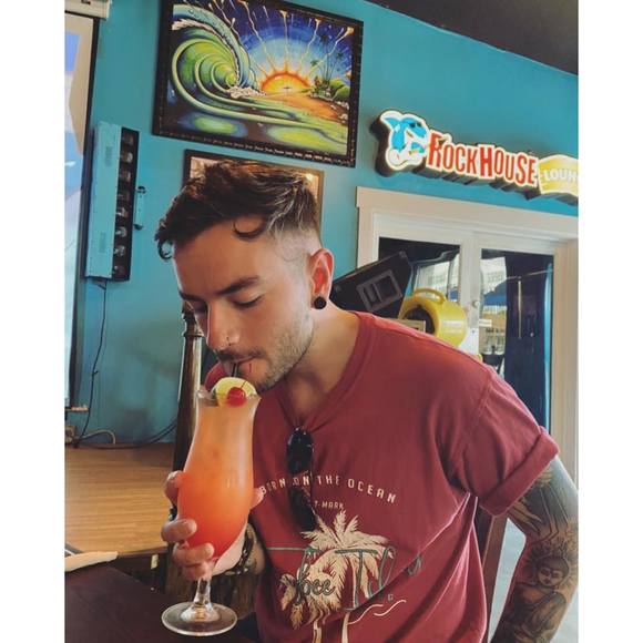 Profile Picture of Samuel Ocasio (@armanicle) on Poshmark