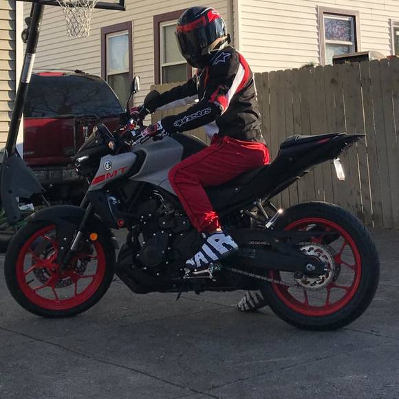 Profile Picture of Tony Silva (@atito12) on Poshmark