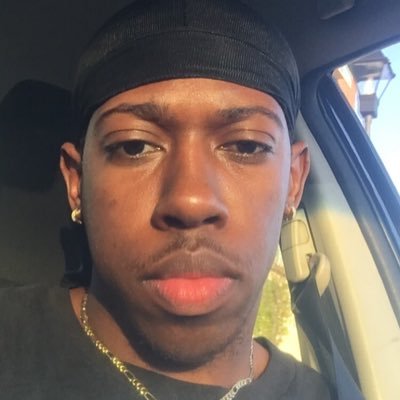 Profile Picture of Ty-J Pitt 🍫 (@Tyjsonmyfeet) on Twitter