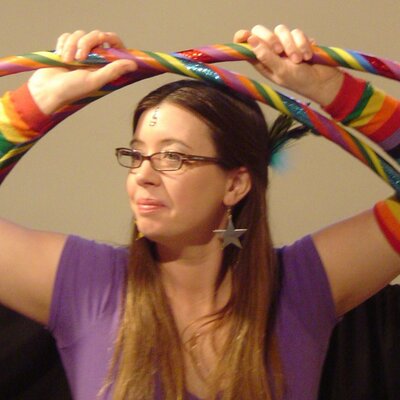 Profile Picture of Ali Mangan (@HoopMamaAli) on Twitter