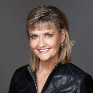 Profile Picture of Hollie Olson (@olson.hollie) on Myspace