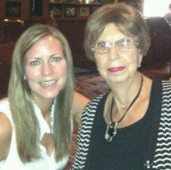 Suzie Gydesen - Poshmark Profile Picture of Suzie Gydesen (@suziegydy) on Poshmark