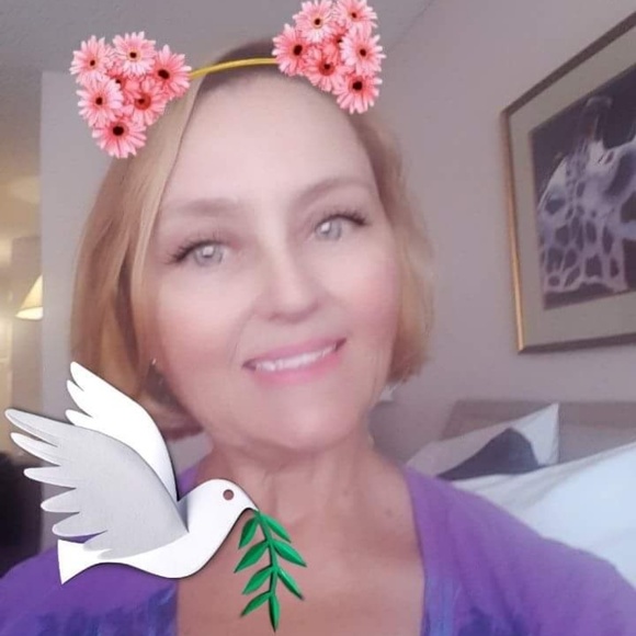 Profile Picture of Pamela Thornburg (@pthornburg1) on Poshmark