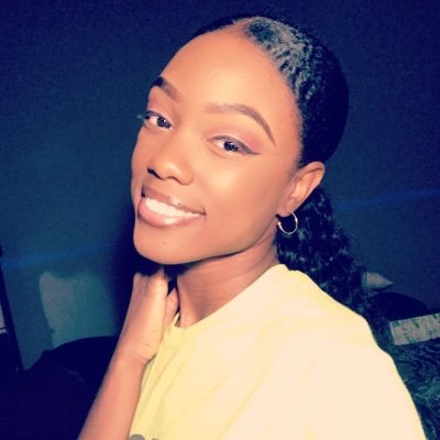 Profile Picture of Les (@SelesElaina_) on Twitter