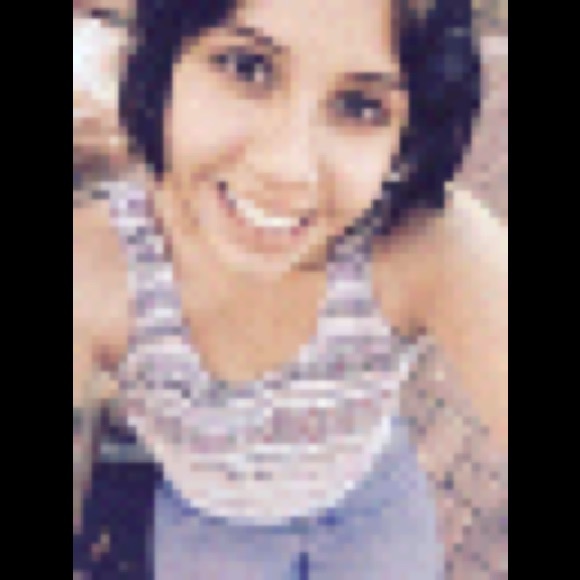 Profile Picture of Alexa Zamarripa (@ala0524) on Poshmark