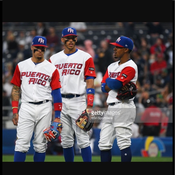 Profile Picture of Kenneth Vega (@kennethevega90) on Poshmark