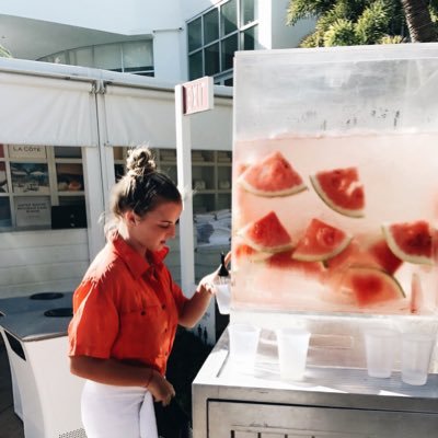 Profile Picture of Paula North (@paulasnorth) on Twitter