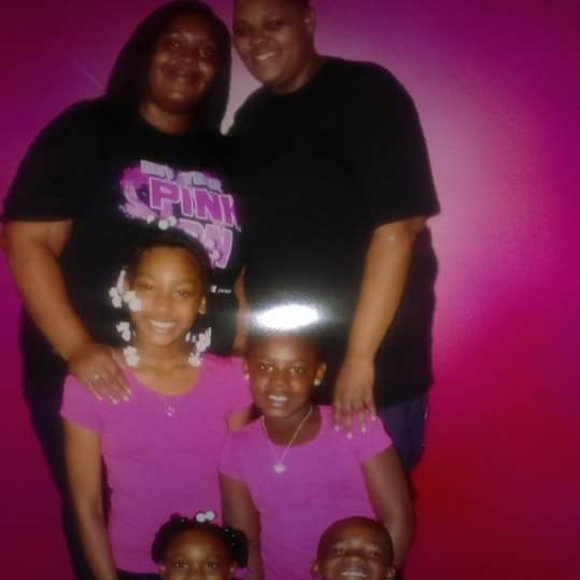 Profile Picture of Maggie Jones henning (@maggiestewart18) on Poshmark