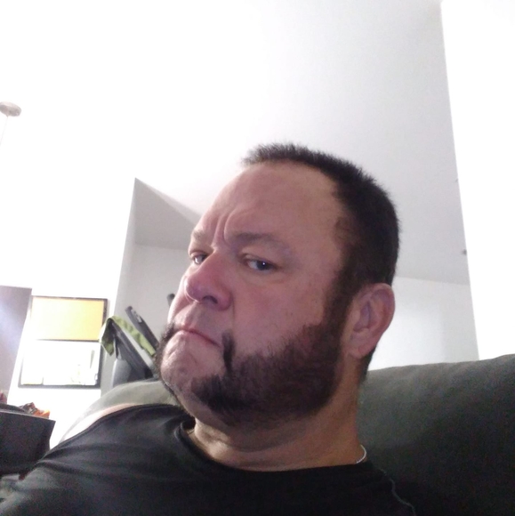 Profile Picture of Kenneth Wood (@kdwood196611) on Poshmark