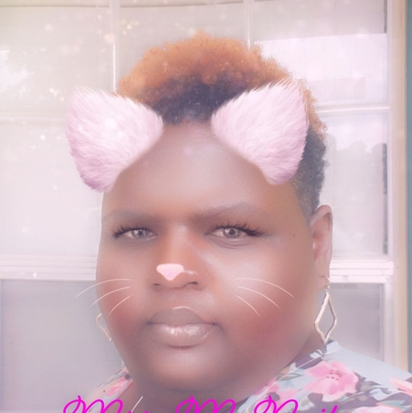 Profile Picture of Towanna Mcneil (@mrsmc2u) on Poshmark