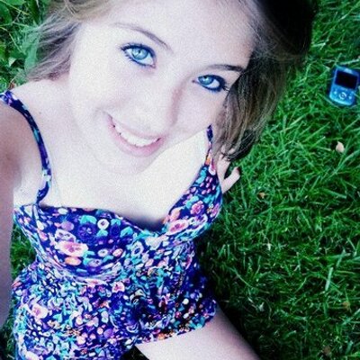 Profile Picture of Caitlin Duff-Bieber (@soletscrawl) on Twitter