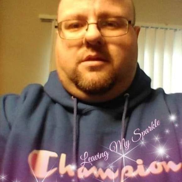 Profile Picture of Coyle Roscoe (@roscoec53) on Poshmark