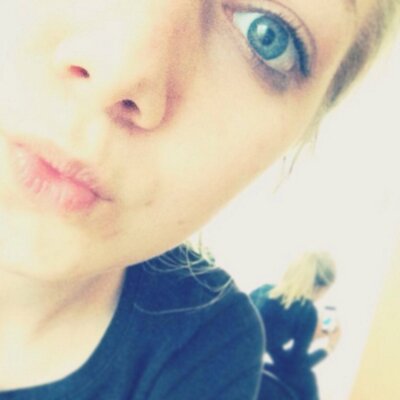 Profile Picture of Alice Irwin (@thisisashsgirl) on Twitter