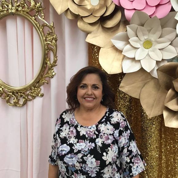 Profile Picture of Alicia c. Lara (@ala0623) on Poshmark