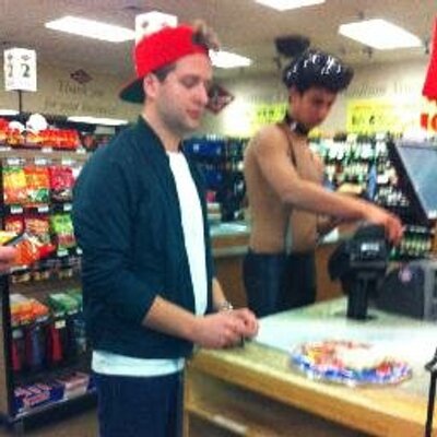 Profile Picture of Allan Rozanski (@@Aroz19) on Twitter