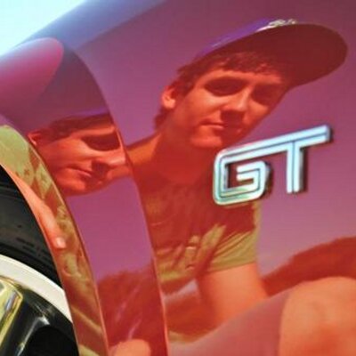 Profile Picture of Josh Harpoleon Twitter