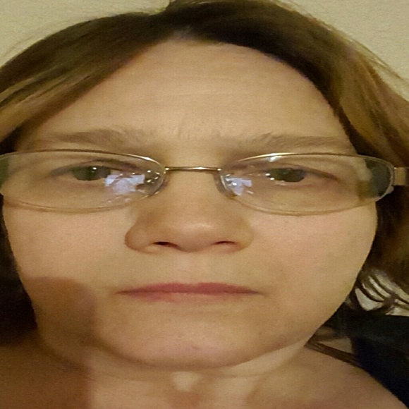 Profile Picture of Cheryl Walters (@cherie131384) on Poshmark