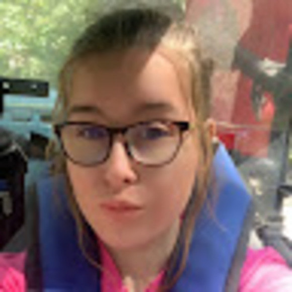 Sara Shapland - Poshmark Profile Picture of Sara Shapland (@shap18sara) on Poshmark