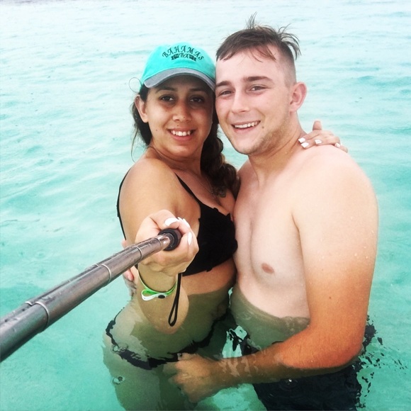 Profile Picture of Selena Hafey (@selenah12) on Poshmark