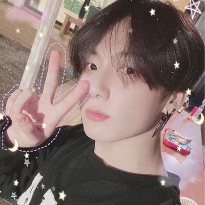 Profile Picture of Alin･ᴗ･♡ᵇᵗˢ ᵃʳᵐʸ (@KooKissh97) on Twitter
