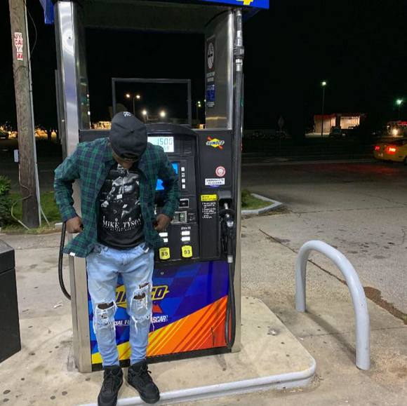 Profile Picture of Jaylen Dunham (@jaylen_dunham) on Poshmark