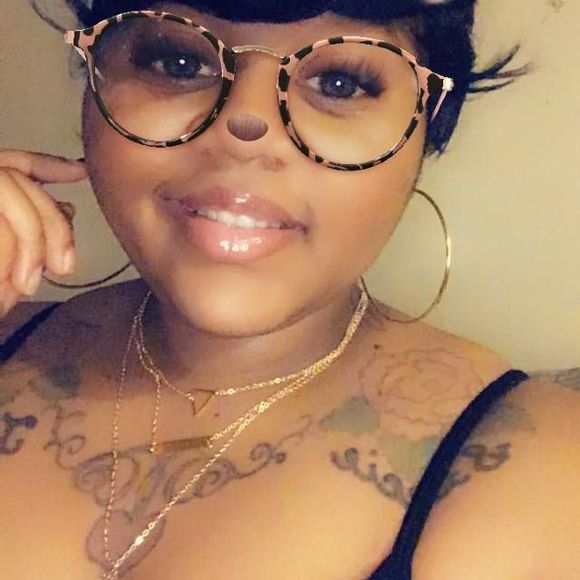 Profile Picture of Whitney Lomax (@whitneylomax26) on Poshmark