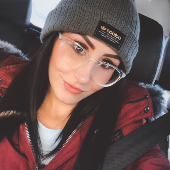 Punky Collins - Poshmark Profile Picture of Punky Collins (@collpunk) on Poshmark