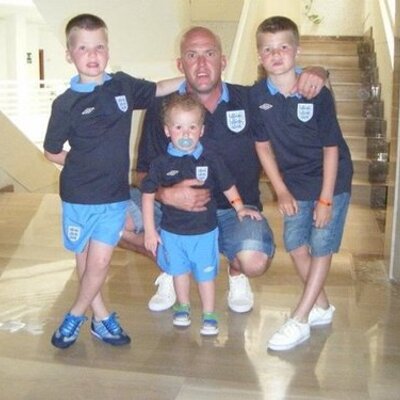 Profile Picture of John Clapp (@clappy8327) on Twitter