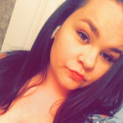 Profile Picture of Danielle Sutter (@daniluvscharlee) on Twitter