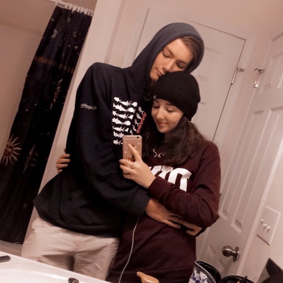 Profile Picture of Hannah Jacocks (@hannahjacocks) on Poshmark