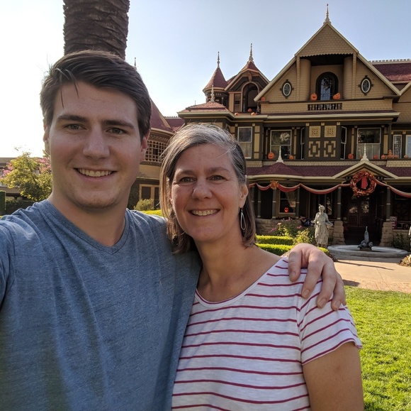 Profile Picture of Kathy Facciolo (@kfacciol) on Poshmark