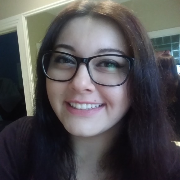 Profile Picture of Amber Witherspoon (@siskiamw143) on Poshmark