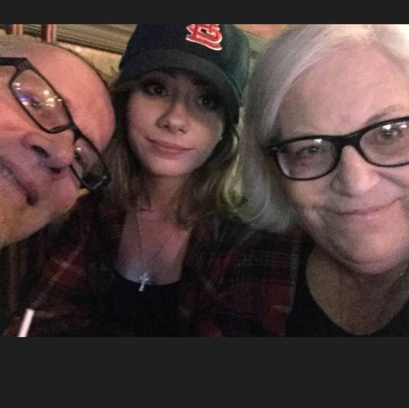 Profile Picture of Larae Helmken-allman (@laraeallman) on Poshmark
