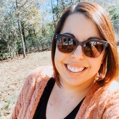 Profile Picture of Joy Scaglione  😷 📚 👩🏻‍🏫 (@joymscaglione) on Twitter