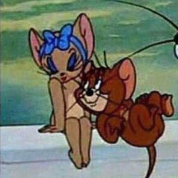 Profile Picture of Samuel Callender (@callesa) on Poshmark