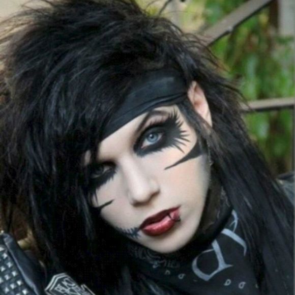 Profile Picture of Kristina Bludau (@ravenblack4) on Poshmark