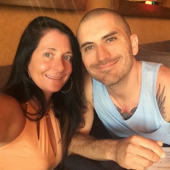 Profile Picture of Daniel Browning (@dbrowning12) on Poshmark