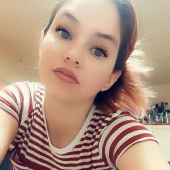 Profile Picture of Amberr Harkness (@ambreezyh4949) on Poshmark